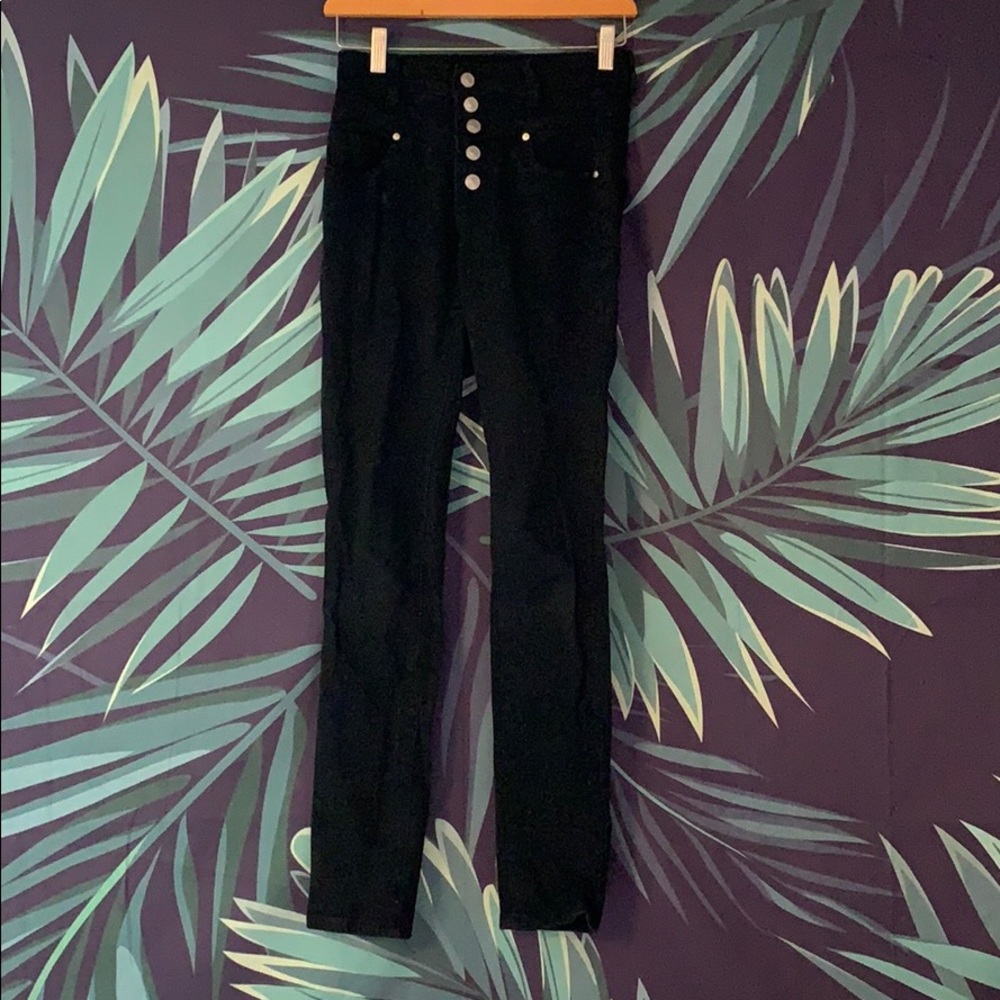 Skinny, black, high waisted jeans